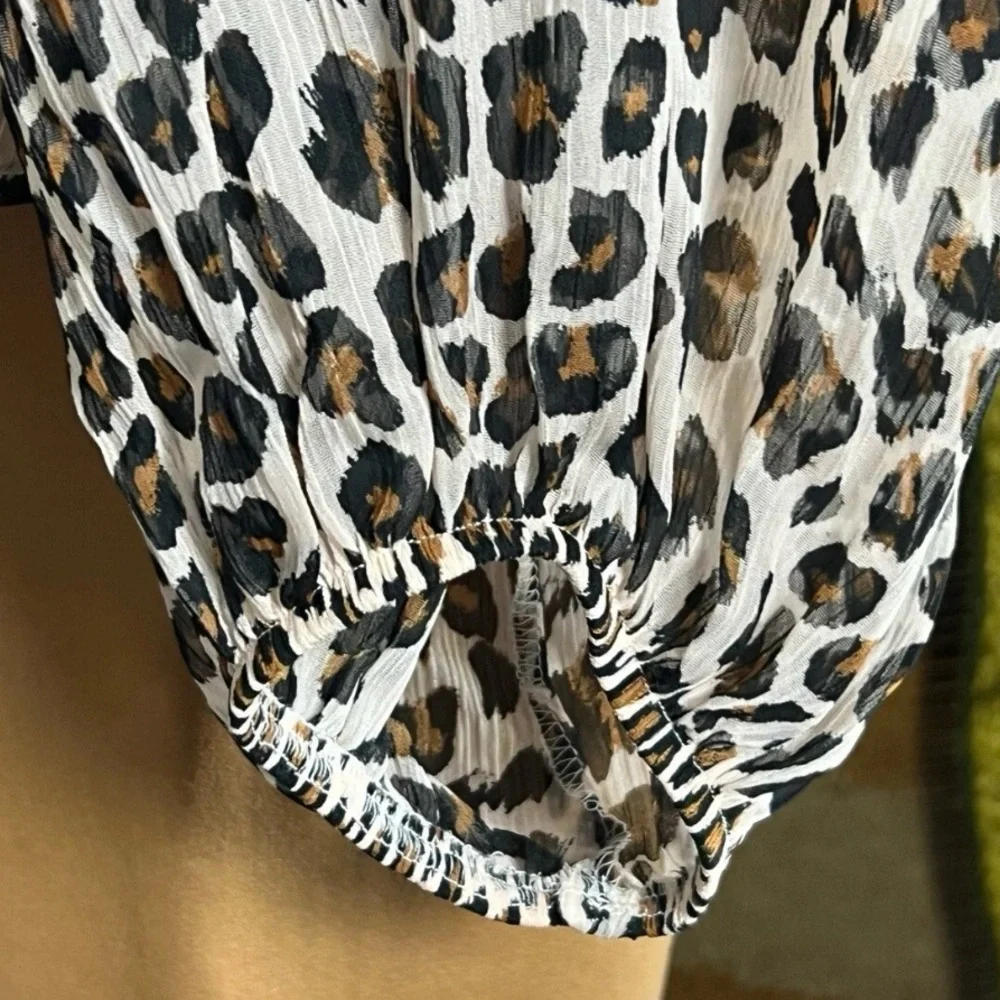 NWT - Anthropologie’s Maeve Leopard Peasant Blouse - Picture 10 of 10